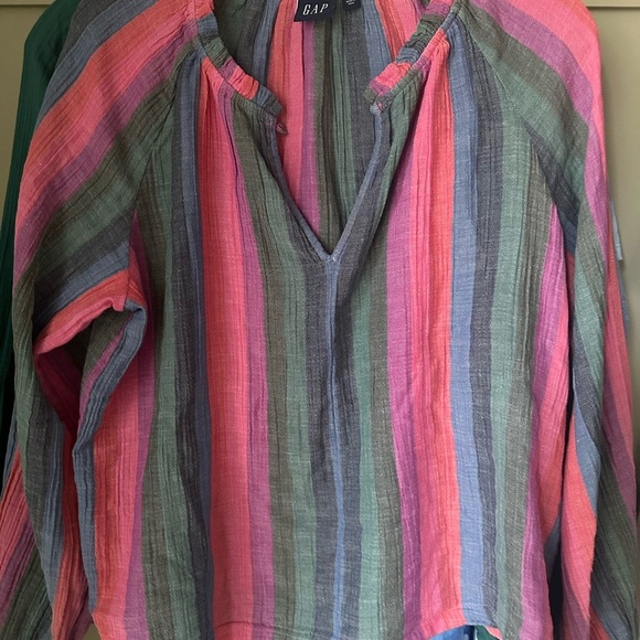 GAP Tops - EUC GAP Multicolor Stripe Pullover Top, Elasticized Sleeves Sz M; Ruffled Collar